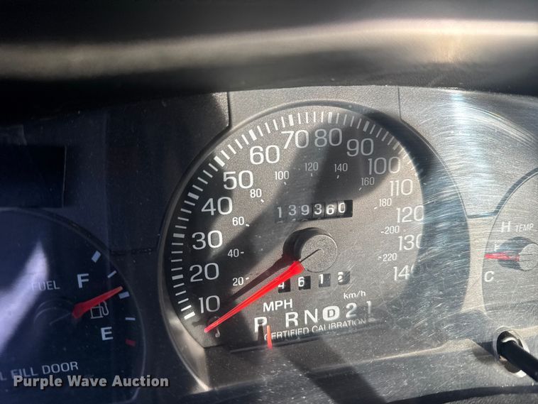 image for item EU6485 2004 Ford Crown Victoria Police Interceptor 