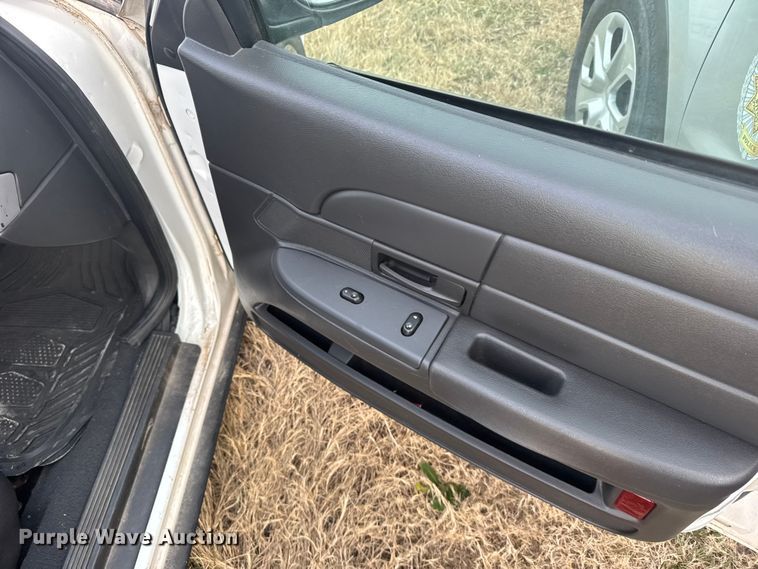 image for item EU6485 2004 Ford Crown Victoria Police Interceptor 