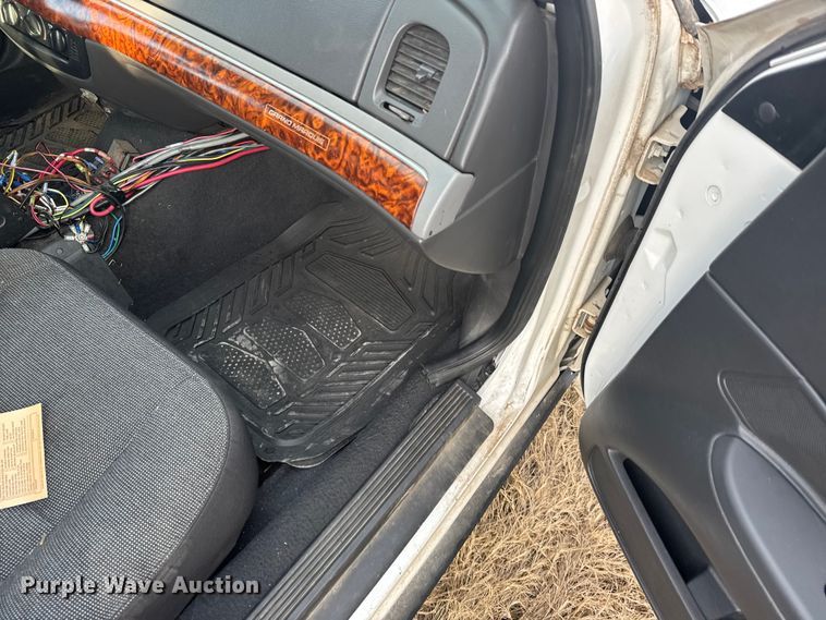 image for item EU6485 2004 Ford Crown Victoria Police Interceptor 