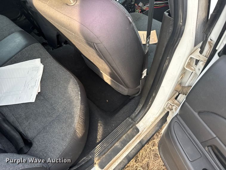 image for item EU6485 2004 Ford Crown Victoria Police Interceptor 