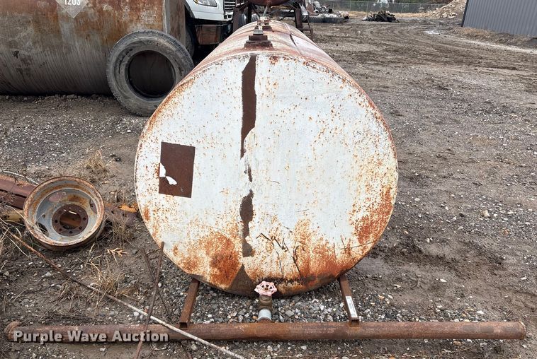 image for item EV2586 1000 gallon Tank