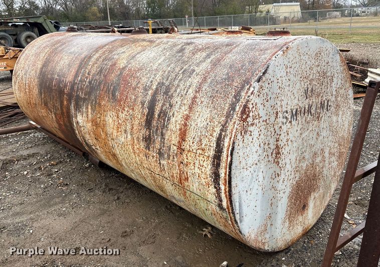 image for item EV2586 1000 gallon Tank