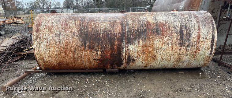 image for item EV2586 1000 gallon Tank