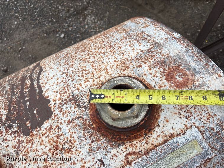 image for item EV2586 1000 gallon Tank