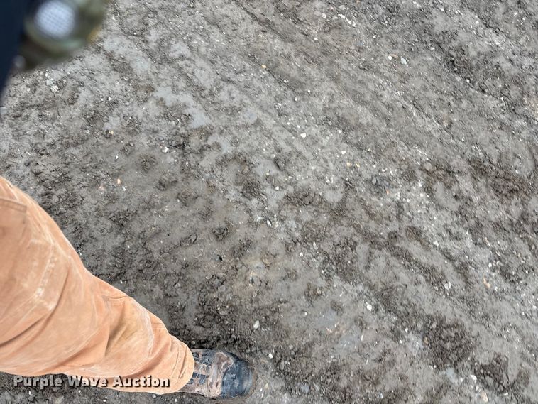 image for item EV2587 (2) I-beams