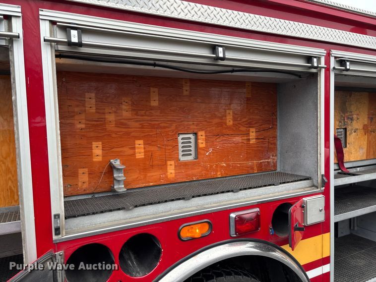 image for item EV3389 2004 American Lafrance Eagle pumper fire truck