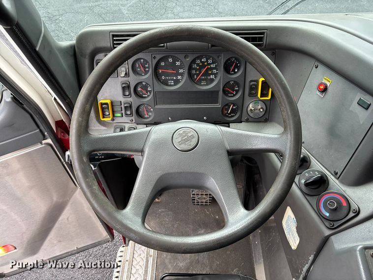 image for item EV3389 2004 American Lafrance Eagle pumper fire truck