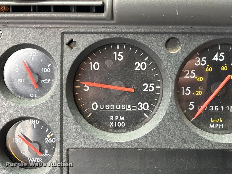 image for item EV3389 2004 American Lafrance Eagle pumper fire truck