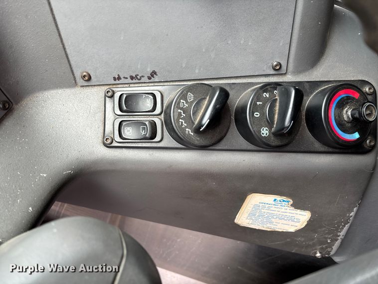 image for item EV3389 2004 American Lafrance Eagle pumper fire truck