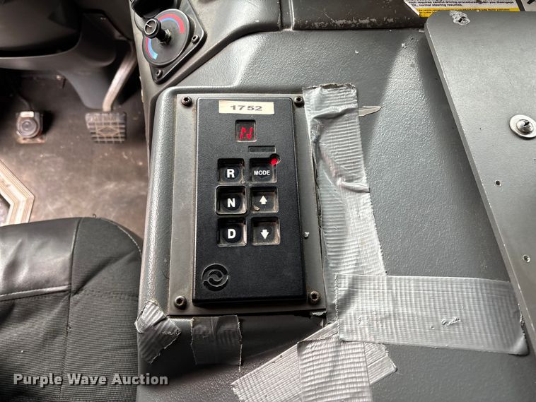 image for item EV3389 2004 American Lafrance Eagle pumper fire truck