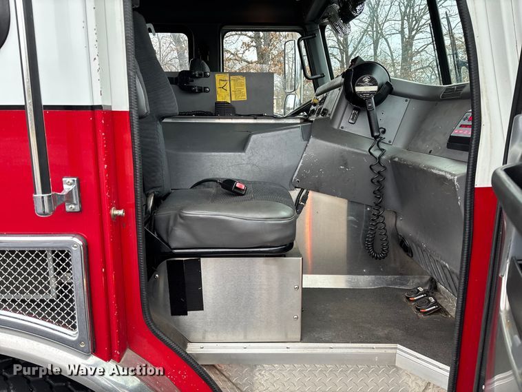 image for item EV3389 2004 American Lafrance Eagle pumper fire truck