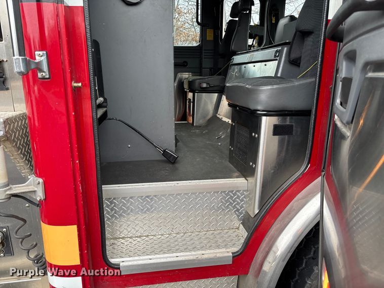 image for item EV3389 2004 American Lafrance Eagle pumper fire truck