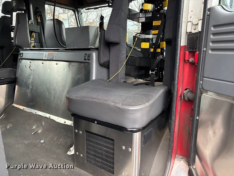 image for item EV3389 2004 American Lafrance Eagle pumper fire truck