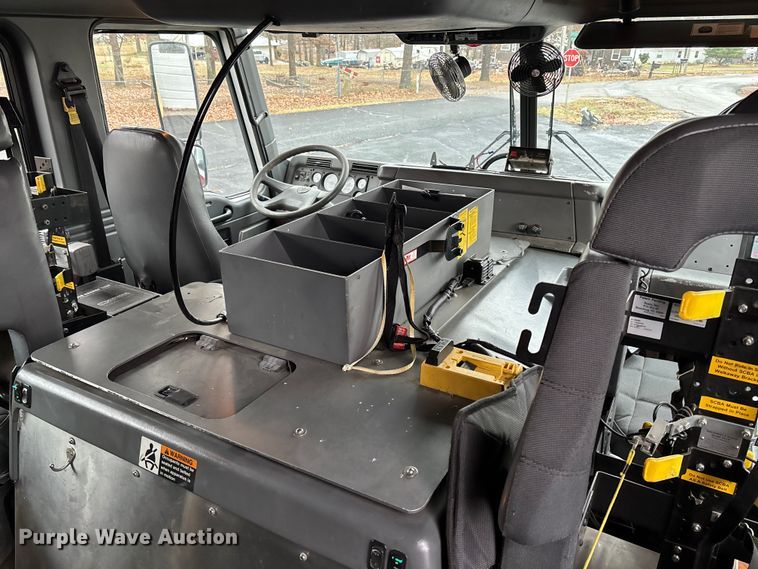 image for item EV3389 2004 American Lafrance Eagle pumper fire truck