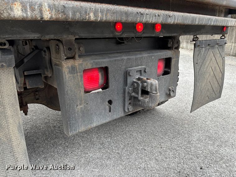 image for item EV3489 2002 Ford F650 dump truck