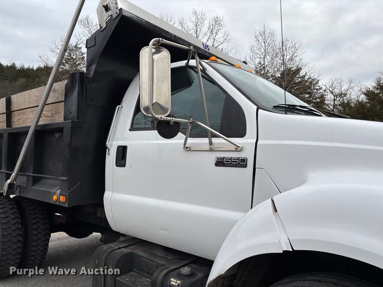 image for item EV3489 2002 Ford F650 dump truck