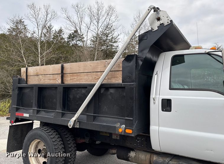 image for item EV3489 2002 Ford F650 dump truck