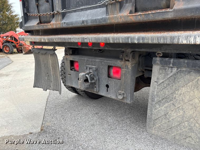 image for item EV3489 2002 Ford F650 dump truck