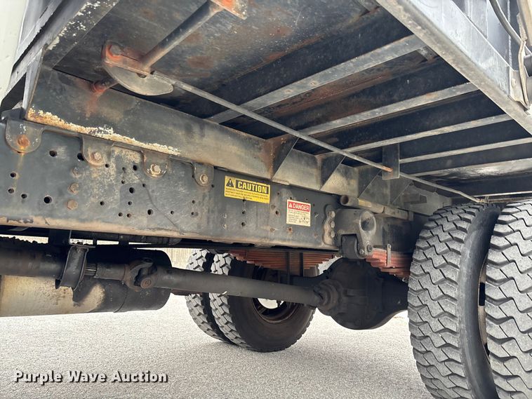 image for item EV3489 2002 Ford F650 dump truck