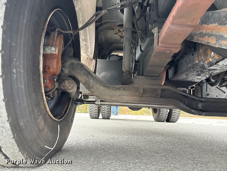 image for item EV3489 2002 Ford F650 dump truck