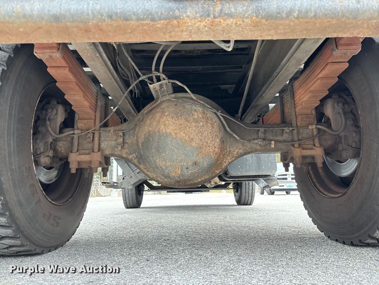 image for item EV3489 2002 Ford F650 dump truck