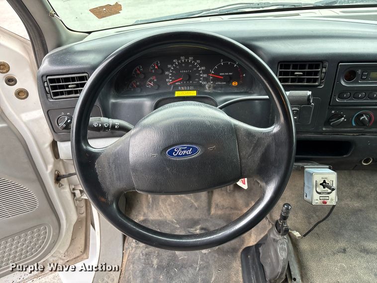 image for item EV3489 2002 Ford F650 dump truck