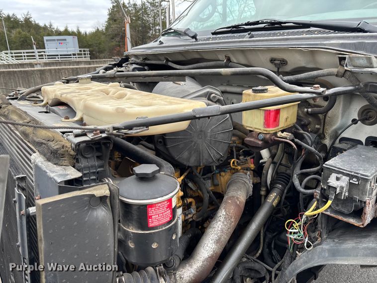 image for item EV3489 2002 Ford F650 dump truck