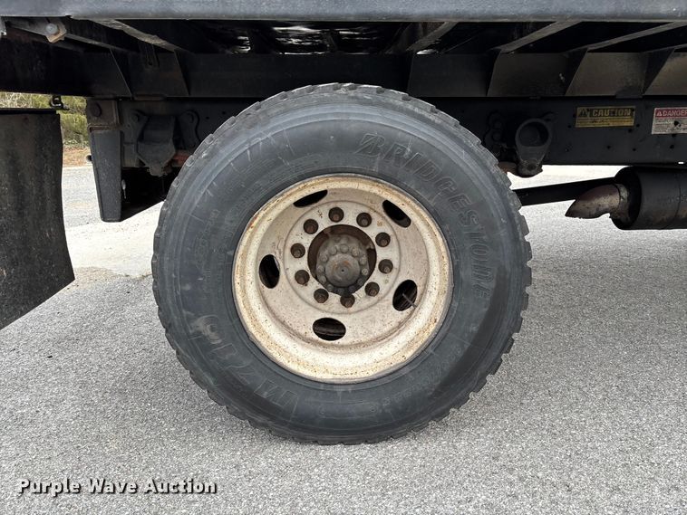 image for item EV3489 2002 Ford F650 dump truck