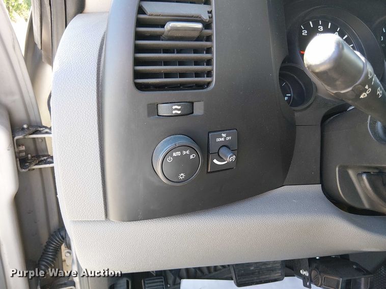 image for item EV5397 2009 Chevrolet Silverado 1500 Crew Cab pickup truck