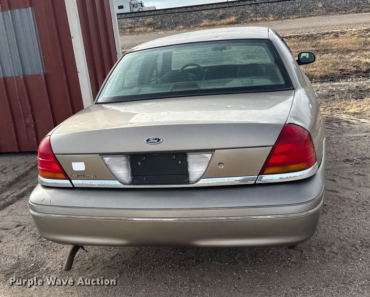 image for item FB0509 2002 Ford Crown Victoria Police Interceptor 