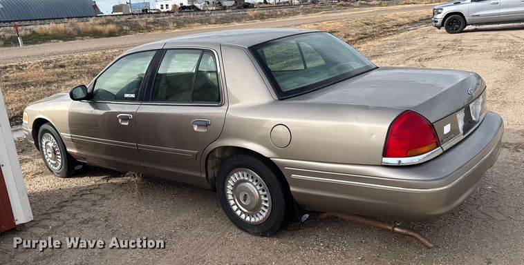 image for item FB0509 2002 Ford Crown Victoria Police Interceptor 