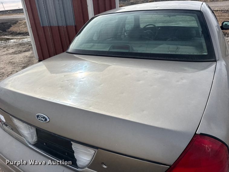 image for item FB0509 2002 Ford Crown Victoria Police Interceptor 