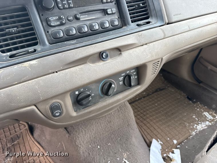 image for item FB0509 2002 Ford Crown Victoria Police Interceptor 
