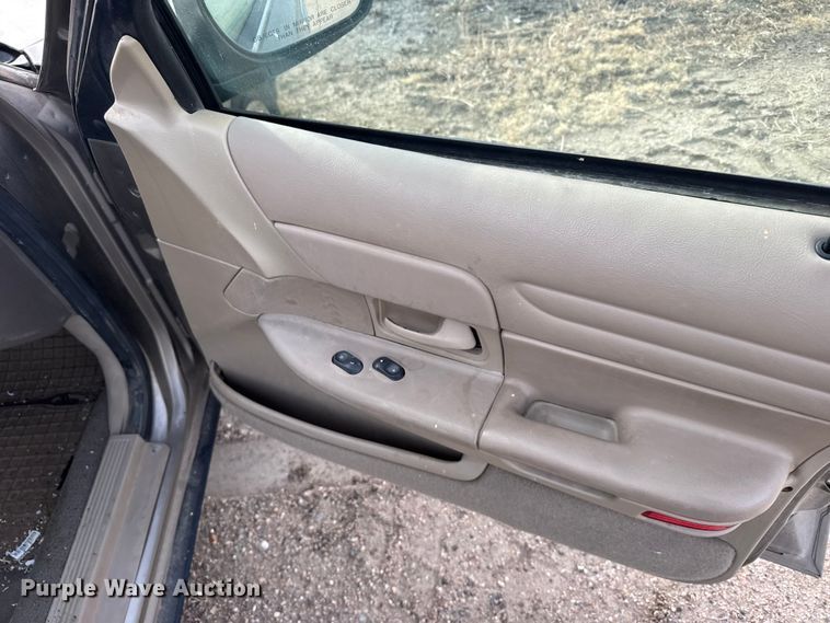 image for item FB0509 2002 Ford Crown Victoria Police Interceptor 