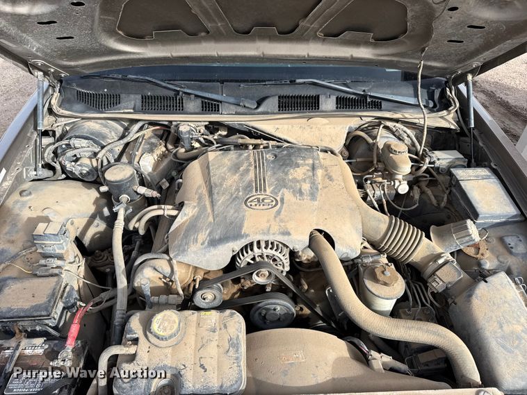 image for item FB0509 2002 Ford Crown Victoria Police Interceptor 