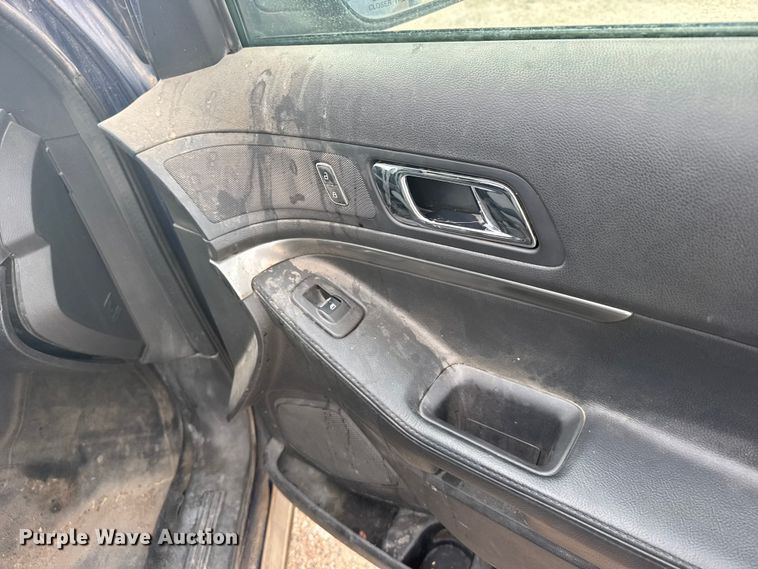 image for item FB0511 2013 Ford Explorer Police SUV