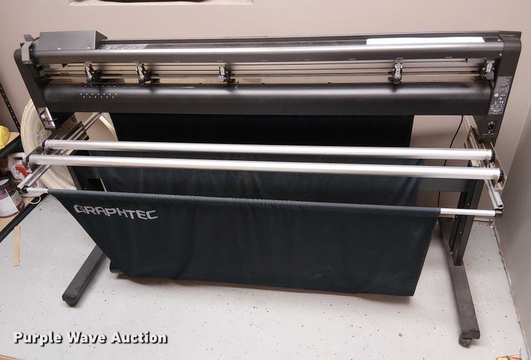 image for item FB4520 Graphtec FC8600-130 cutting plotter