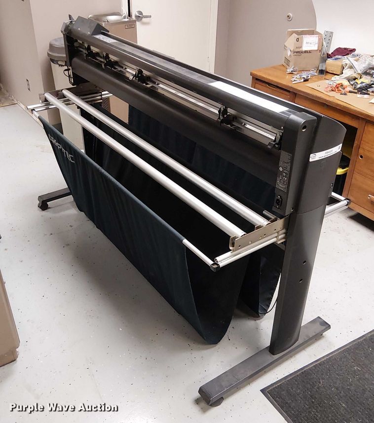 image for item FB4520 Graphtec FC8600-130 cutting plotter