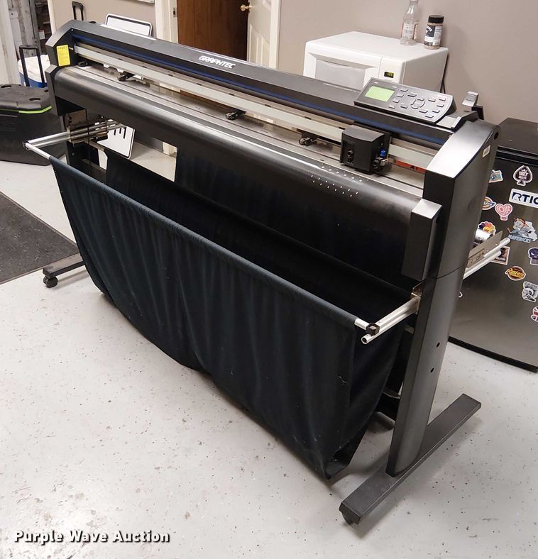 image for item FB4520 Graphtec FC8600-130 cutting plotter