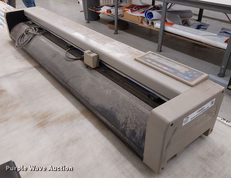 image for item FB4521 Graphtec FC3100-120 cutting plotter