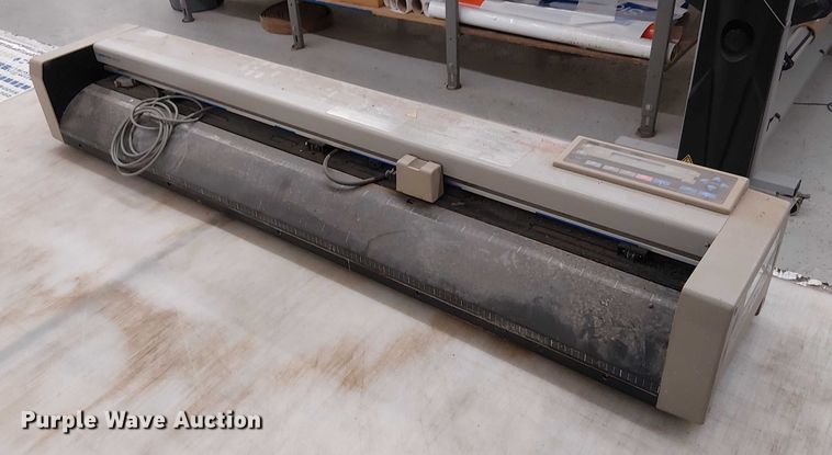 image for item FB4521 Graphtec FC3100-120 cutting plotter
