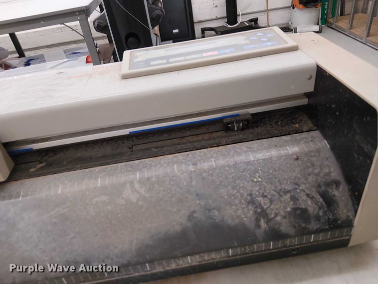 image for item FB4521 Graphtec FC3100-120 cutting plotter