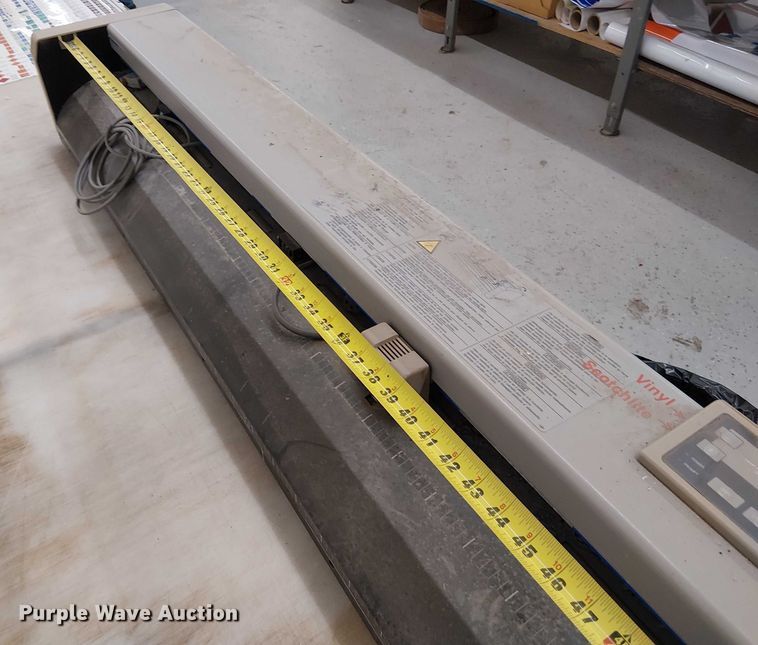 image for item FB4521 Graphtec FC3100-120 cutting plotter