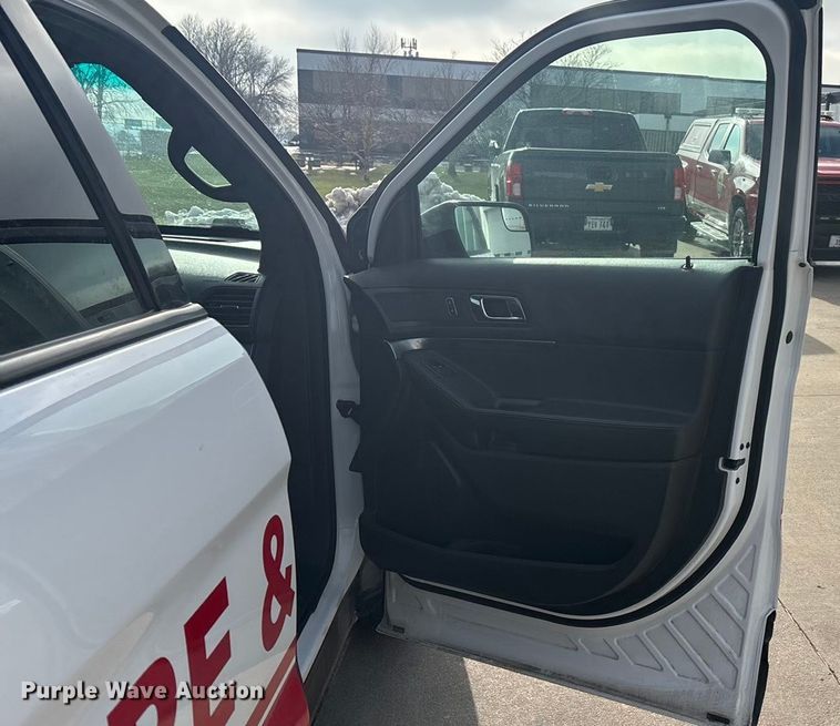 image for item FG1557 2015 Ford Explorer Police Interceptor SUV