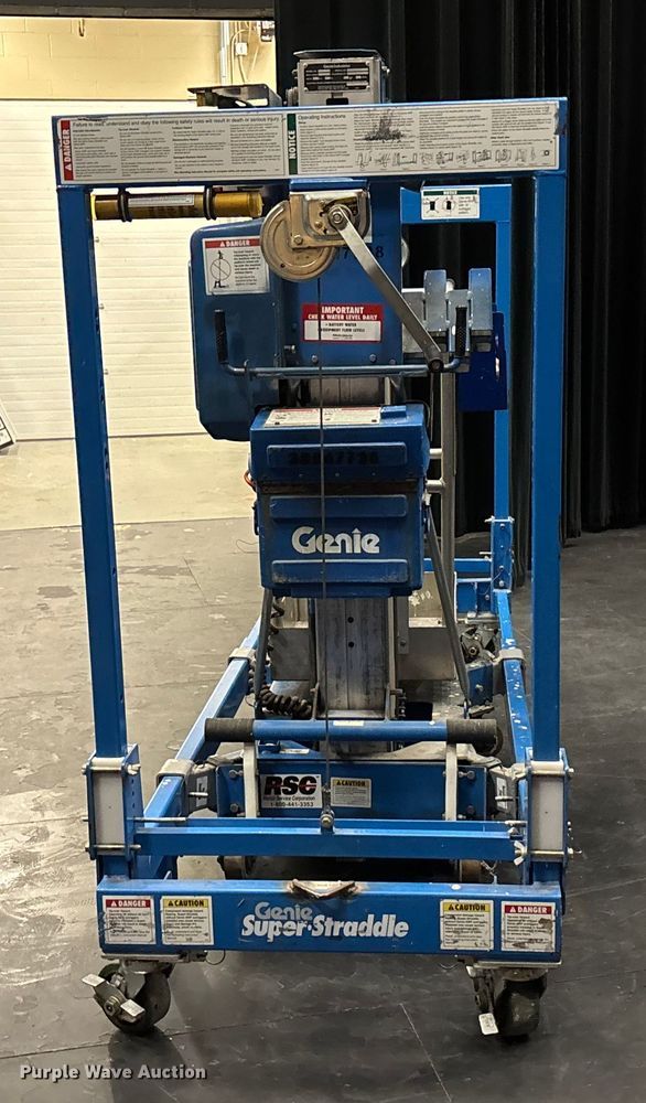 image for item FG1651 1998 Genie AWP-24 vertical lift