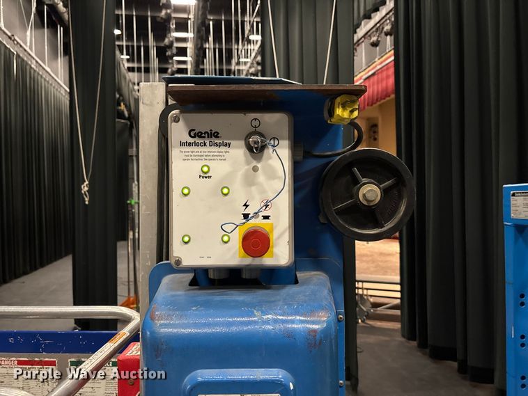 image for item FG1651 1998 Genie AWP-24 vertical lift