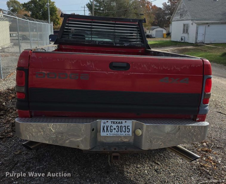 image for item FI0636 1996 Dodge Ram 1500 pickup truck