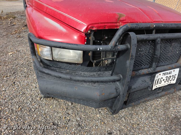 image for item FI0636 1996 Dodge Ram 1500 pickup truck