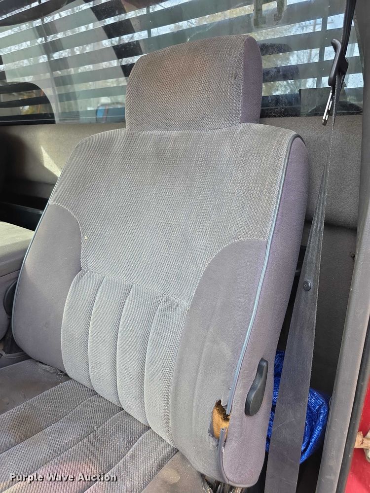 image for item FI0636 1996 Dodge Ram 1500 pickup truck