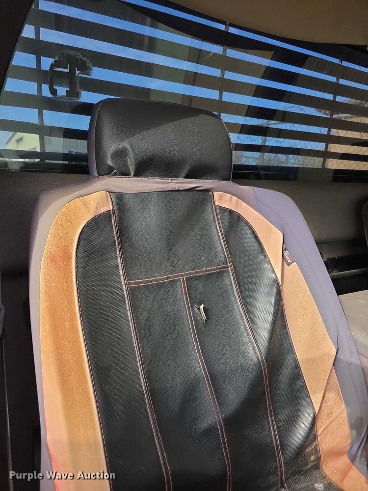 image for item FI0636 1996 Dodge Ram 1500 pickup truck